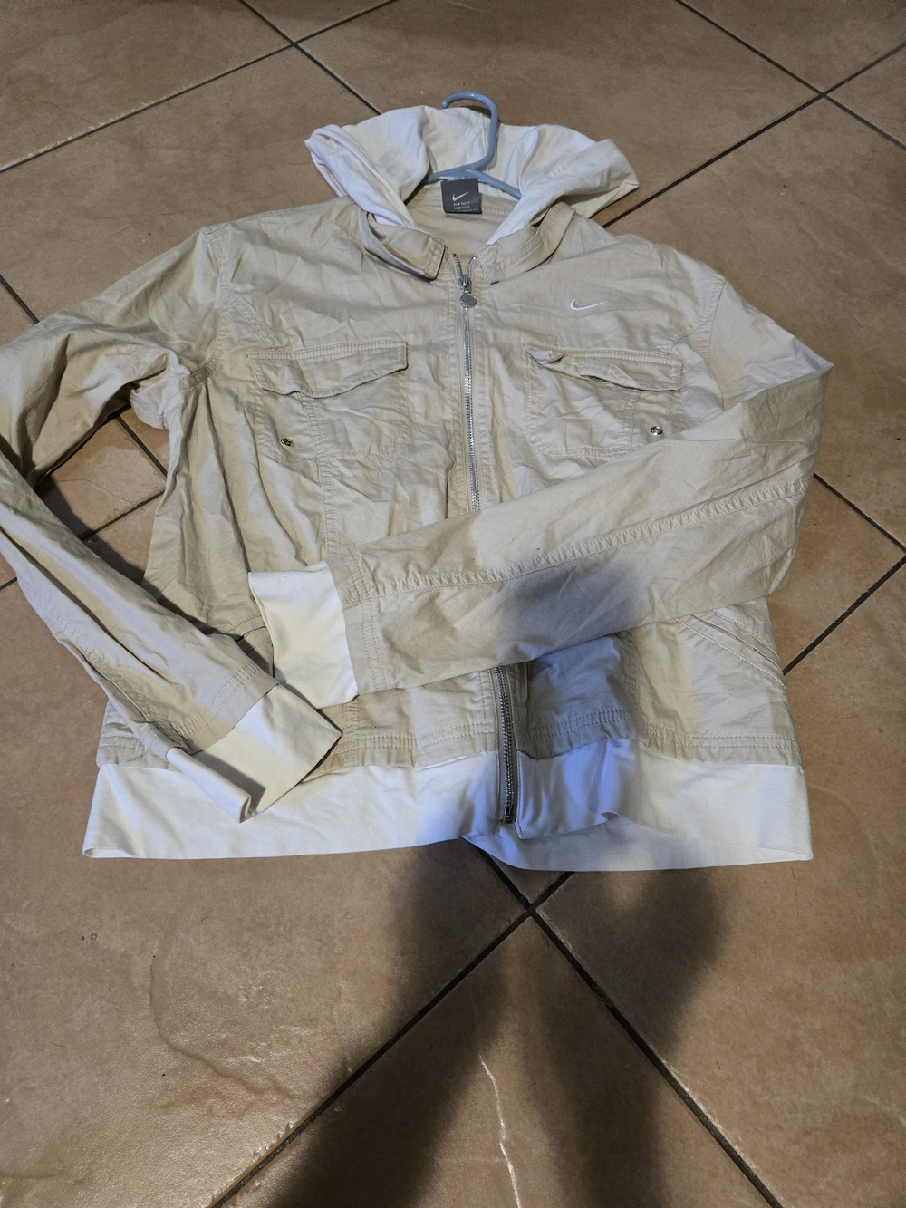 Nike Light Beige Hooded Windbreaker Jacket with White Trim - Picture 2 of 4